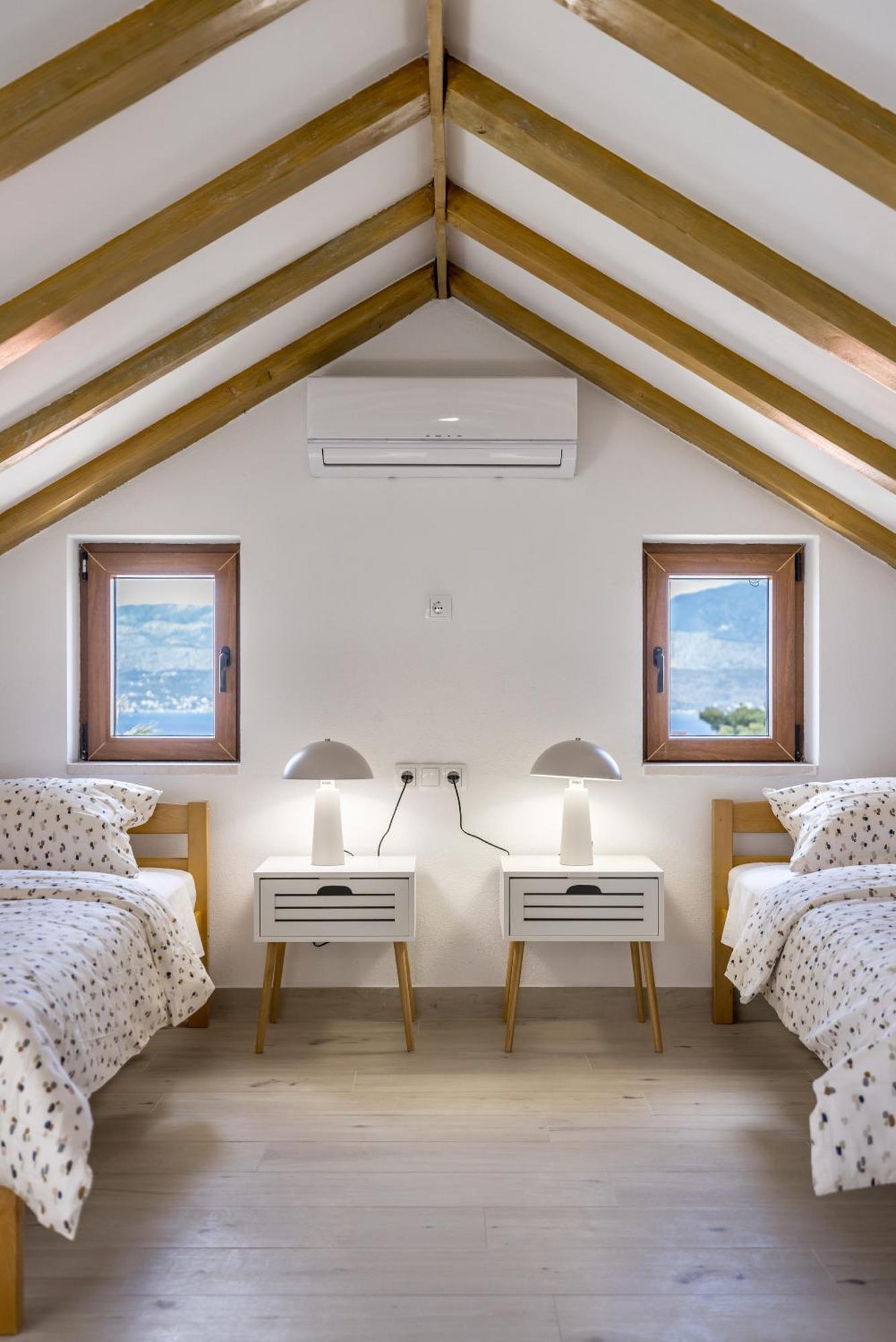 Villa Uzanca Splitska Bagian luar foto